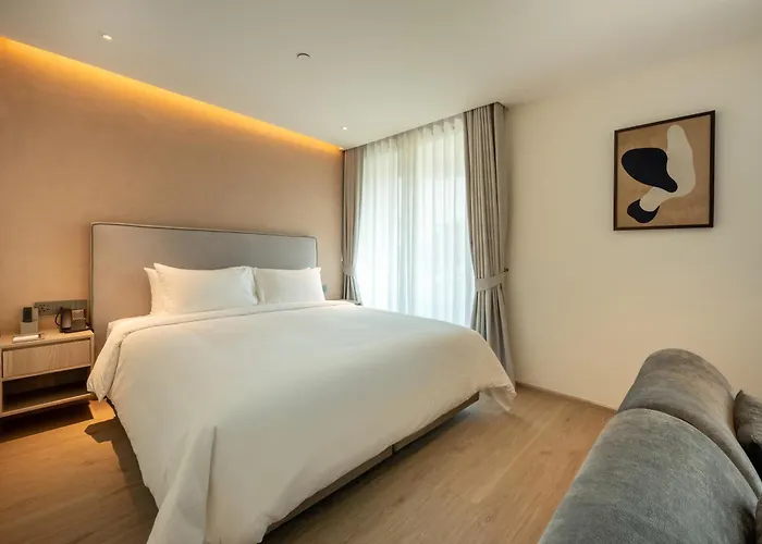 Roys Hotel Bangkok